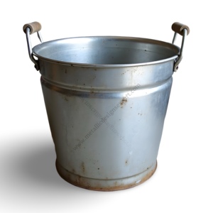 Petit seau en métal rustique design galvanisé vintage avec poignée robuste pour solutions de stockage de jardin ou de décoration intérieure - Product Image 2