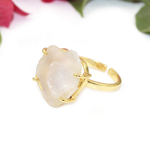 Moda étnica 24K oro punta ajuste Natural geoda Druzy piedra única anillo clásico venta al por mayor joyería de latón para mujeres - Product Image 3