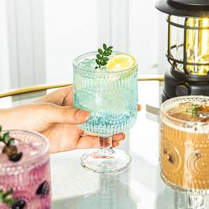 Романтические винтажные бокалы-кубки ручной работы из выдувного стекла, 7 унций, очаровательные декоративные стеклянные чашки с рельефным цветочным узором - Product Image 5