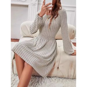 Abito Plus-Size con Collo Rotondo Smock, Maniche Lunghe, Lunghezza al Ginocchio, Vita Elasticizzata e Decorazioni con Cerniera per Occasioni da Club - Product Image 6