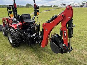 Tractor de Ruedas Kubota BX25D de 25 hp Limpio, Compre una Podadora de Césped Kubota con Cargador Frontal y Retroexcavadora, Componentes Principales: Rodamientos y Motor - Product Image 5