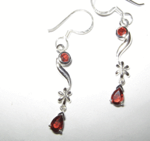Pendientes de Plata de Ley 925 con Granate Natural para Mujer, Shah Gems, Accesorio de Moda - Product Image 1