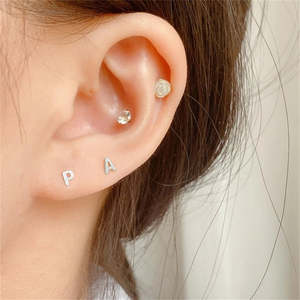 ต่างหูแบบติดหูขนาดเล็ก 18G สำหรับผู้หญิงและเด็กผู้หญิง เงินแท้ 925 ป้องกันการแพ้ ดีไซน์ทันสมัย สไตล์ศาสนา เหมาะสำหรับงานปาร์ตี้หรือเป็นของขวัญ - Product Image 3