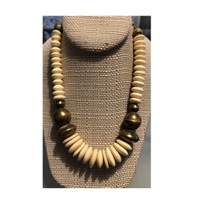 สร้อยคอลูกปัดทำจากไม้และเรซินจากดีไซเนอร์สร้อยคอแฮนด์เมดสำหรับผู้หญิงและเด็กผู้หญิง - Product Image 4