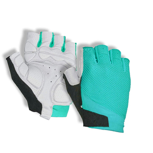 Top Quality Low MOQ Pakistan Made Low Price High Quality Cycling Gloves Custom Design Cycling Gloves For Unisex - Product Image 3