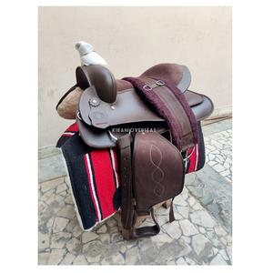 Ensemble de selle Western Barrel du fabricant direct en matériau synthétique Sangle de siège rembourrée souple Options multicolores pour l'équitation - Product Image 1