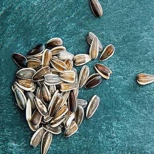 Compre Semillas de Girasol Premium, Excelente Fuente de Vitaminas, Fibra y Proteínas para una Vida Saludable - Product Image 1