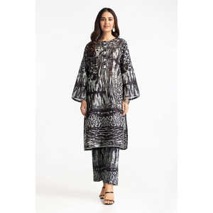 Ensemble coordonné imprimé en tissu lawn noir pour femmes, tenue en crêpe deux pièces avec manches trois-quarts, tailles XS et XXS disponibles - Product Image 3