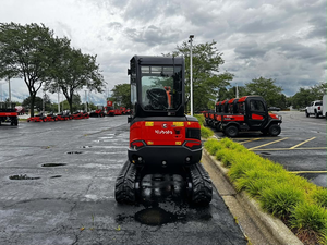 Nouvelles mini-excavatrices Kubota U27-4 de 2 tonnes et 2,7 tonnes avec pince hydraulique et accessoires marteau hydraulique en bon état - Product Image 6