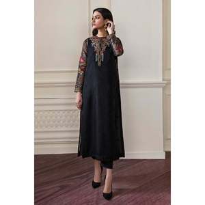 Conjunto de Traje de Mujer en Organza Bordada UF-290 - Product Image 5