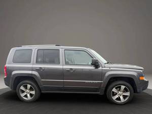 Jeep Patriot High Altitude 4x4 2016, SUV 4 portes, occasion, propre, à vendre - Product Image 4