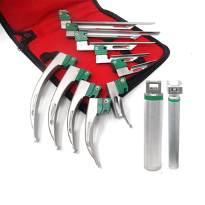 Laryngoscope manuel avec ensemble de lames McCoy Lumières LED Collection de laryngoscopes à fibre optique Mccoy pour adultes Ensemble de laryngoscopes - Product Image 1