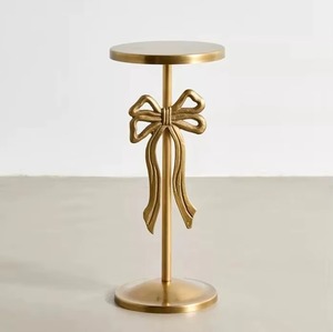 Magnifique bougeoir en forme de nœud papillon, support en métal simple qui transforme une soirée ordinaire en une célébration silencieuse de la lumière, design frais - Product Image 6