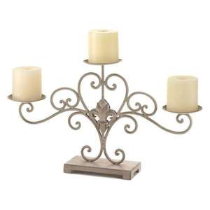 Bougeoir en bronze antique avec art artisanal orné de défilement et beauté classique pour pièce maîtresse de maison ou d'événement - Product Image 2