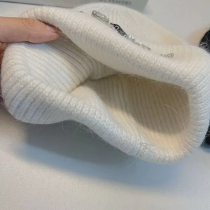 Venta al por mayor de lujo 3D bordado acanalado diseñador Beanie Unisex suave cálido de punto invierno Otoño Invierno desgaste Jacquard sombrero para hombres - Product Image 3