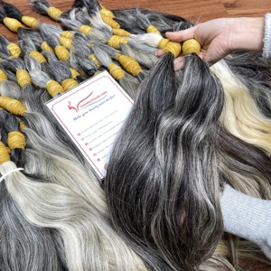 Color natural Cabello gris a granel Extensión de cabello a granel vietnamita Color claro y gris oscuro de alta calidad - Product Image 5
