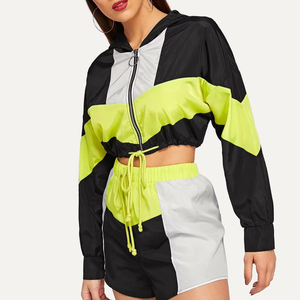 เสื้อกันลมมีซิปแฟชั่นใหม่สำหรับผู้หญิงชุดวอร์มสีพื้นระบายอากาศลำลองสำหรับผู้หญิงผลิตในปากีสถาน - Product Image 1