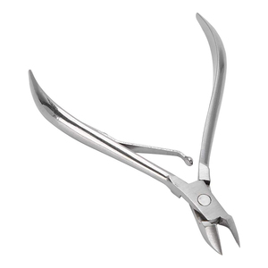 Coupe-cuticules incurvés en acier inoxydable pour soins professionnels des ongles, manucure et pédicure, meilleure qualité, différentes tailles INNOVAMED - Product Image 1