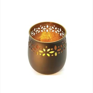 Vela de hierro hecha a mano, votiva, de larga duración, linterna de metal de estilo moderno para el hogar, decoración navideña, la mejor calidad para puerta - Product Image 6