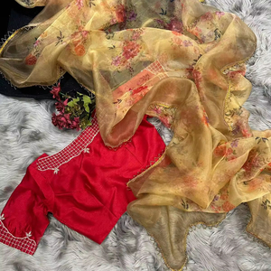 Saree en soie de créateur de style pakistanais avec bordure en dentelle fantaisie pour les mariages, les festivals et les fêtes - Product Image 1