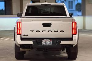 Funda Protectora Premium Usada 2021 para Toyota Tacoma Limited Crew Cab TRD Off-Road 4WD Pickup, Cubierta Antipolvo para Camping, Doble Fila, para Camioneta de Carga - Product Image 5