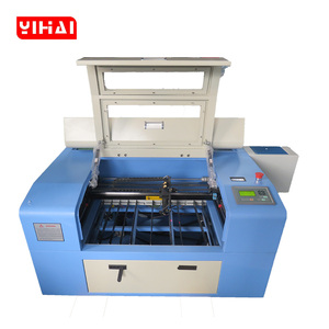 Incisore Laser CO2 Non Metallico Yongli 1310 Deluxe-Line per Incisione ad Alta Velocità di Jeans, Effetti Whiskers e Lavorazioni Artigianali - Product Image 1