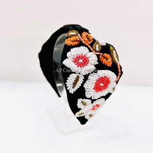 Articles de créateurs floraux colorés de qualité supérieure accessoires de cheveux papillon Turban embellis à la main pour filles et femmes - Product Image 2