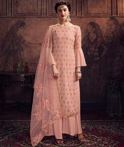 Vestido indio Fox Georgette de seda para mujer, traje de Salwar Kameez con trabajo de diamantes y elegante Dupatta, ropa de vestir - Product Image 1