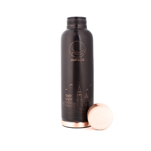 Bouteille artisanale en cuivre ayurvédique anti-fuite avec poignée, design artistique moderne, personnalisable pour cadeaux d'anniversaire - Product Image 2