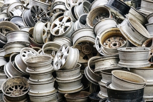 ขายส่งจากโรงงานเศษล้ออะลูมิเนียมอัลลอยคุณภาพสูงบริสุทธิ์ 99.7% น้ำหนักและยี่ห้อตามสั่ง - Product Image 3