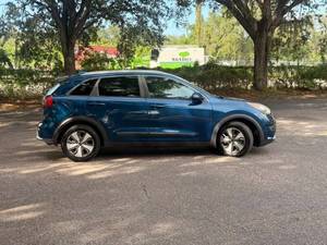 Kia Niro LX d'occasion 2018 à bas prix à vendre - Product Image 5