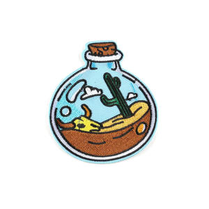 Insigne de logo brodé de conception personnalisée le plus populaire insigne de haute qualité brodé à coudre au fer pour vêtements - Product Image 3