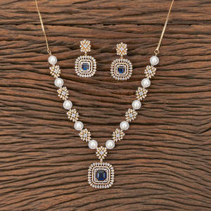 Juego de collar de perlas de diamantes americanos populares de nueva moda con chapado en 2 tonos 427428 EN LA India - Product Image 1