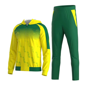 Survêtement décontracté léger et écologique personnalisé pour homme, collection été 2025, idéal pour le football et le streetwear, avec impression par sublimation de logo personnalisé - Product Image 4