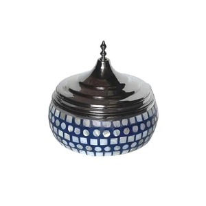 หม้อสแตนเลสสตีลงานทำมือพร้อมฝาปิดดีไซน์หรูหรา - Product Image 1