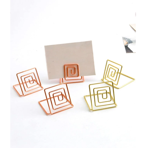 Titular de tarjeta de visita de metal profesional Organizador de escritorio de tarjeta de visita hecho a mano con producto de alta calidad - Product Image 4