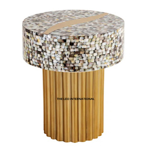 Table d'appoint design à cadre en métal couleur or avec branche géométrique en verre inspiré de la fonte d'aluminium pour la chambre à coucher - Product Image 4