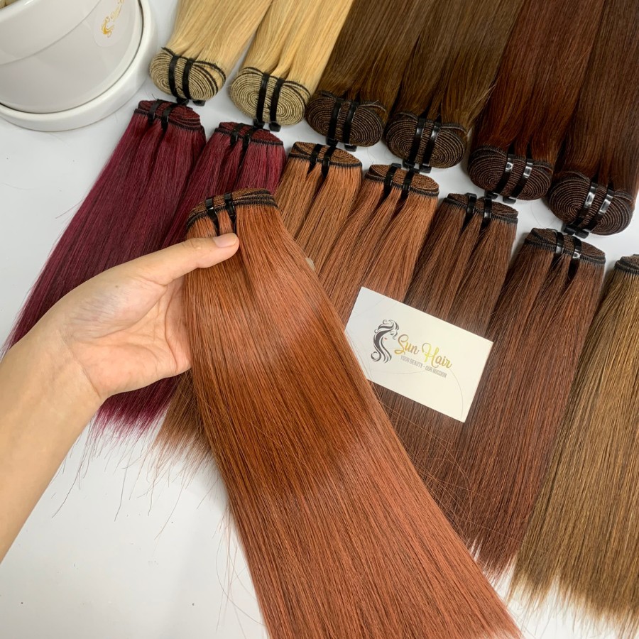 สีน้ำตาลอ่อน