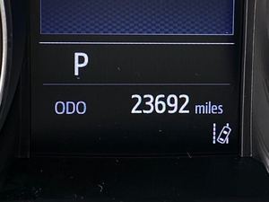 ใช้2023 T O Y O T A Corolla CROSS HYBRID xse AWD - Product Image 6