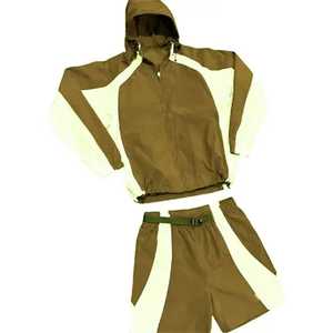 Venta al por mayor a granel personalizado hombres Zip up chaqueta y pantalones cortos de dos piezas conjunto de nailon reflectante cortavientos chándal chaqueta de nailon con capucha - Product Image 2