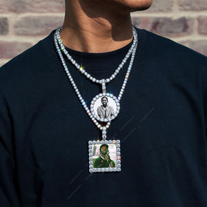 Breloque de fête style tendance pour homme Nouveau pendentif hip hop en or blanc 10kt étincelant entièrement glacé pendentifs fins en moissanite - Product Image 2