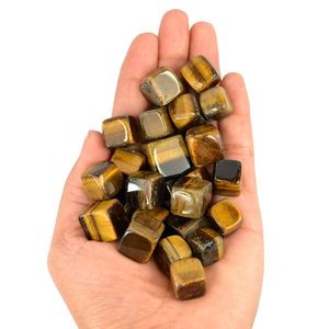Cubes de pierres roulées en œil de tigre - Pierres décoratives en cristal naturel - Product Image 3
