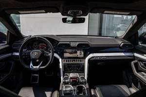 Urus 2024 d'occasion de luxe, cuir foncé, turbo, transmission intégrale, SUV, conduite à gauche, toit ouvrant panoramique, 5 places, automatique 8 vitesses, moteur 4.5L - Product Image 5