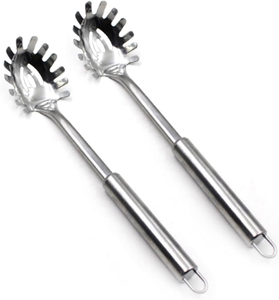 Cuillère à pâtes en acier inoxydable avec poignée Cuillère de service à nouilles résistante à la chaleur design antique top vente - Product Image 1