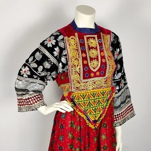 Nouvel arrivage de robe tribale afghane Kuchi à la mode pour dames manches longues tenue de soirée madgul Maxi Afghani robes guldoze élégantes - Product Image 1