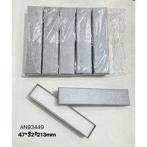 Gris cemento con Base de puntos blancos 47*32*213mm caja de regalo de contenedor de joyería para empacar y presentar sus piezas de lujo - Product Image 1