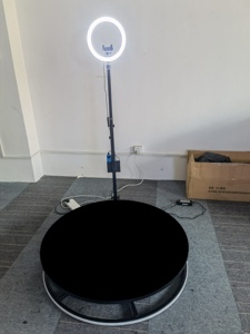 เครื่องบูธภาพถ่าย360องศาแพลตฟอร์มเซลฟี่แบบพกพาพร้อมขาตั้งหมุนและกรอบป้องกัน - Product Image 2