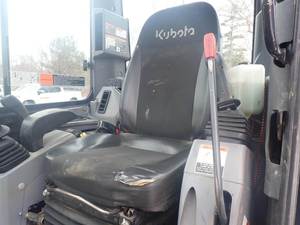 Kubota KX033-4 2020 - Mini-excavatrice diesel fiable de 3,3 tonnes et 24,8 CV pour les projets de construction, d'entretien et de terrassement - Product Image 2