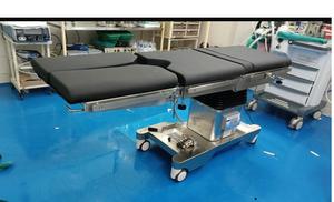 Mesa de Operaciones Eléctrica Multifuncional Compatible con Brazo en C para Hospitales, con Batería de Respaldo Manual, Equipo de Quirófano - Product Image 2