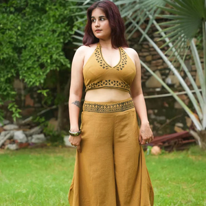 Ensemble de pyjama en coton biologique imprimé bloc haut dos nu couleur moutarde et short pantalon décontracté longueur cheville ensemble 3 pièces - Product Image 1